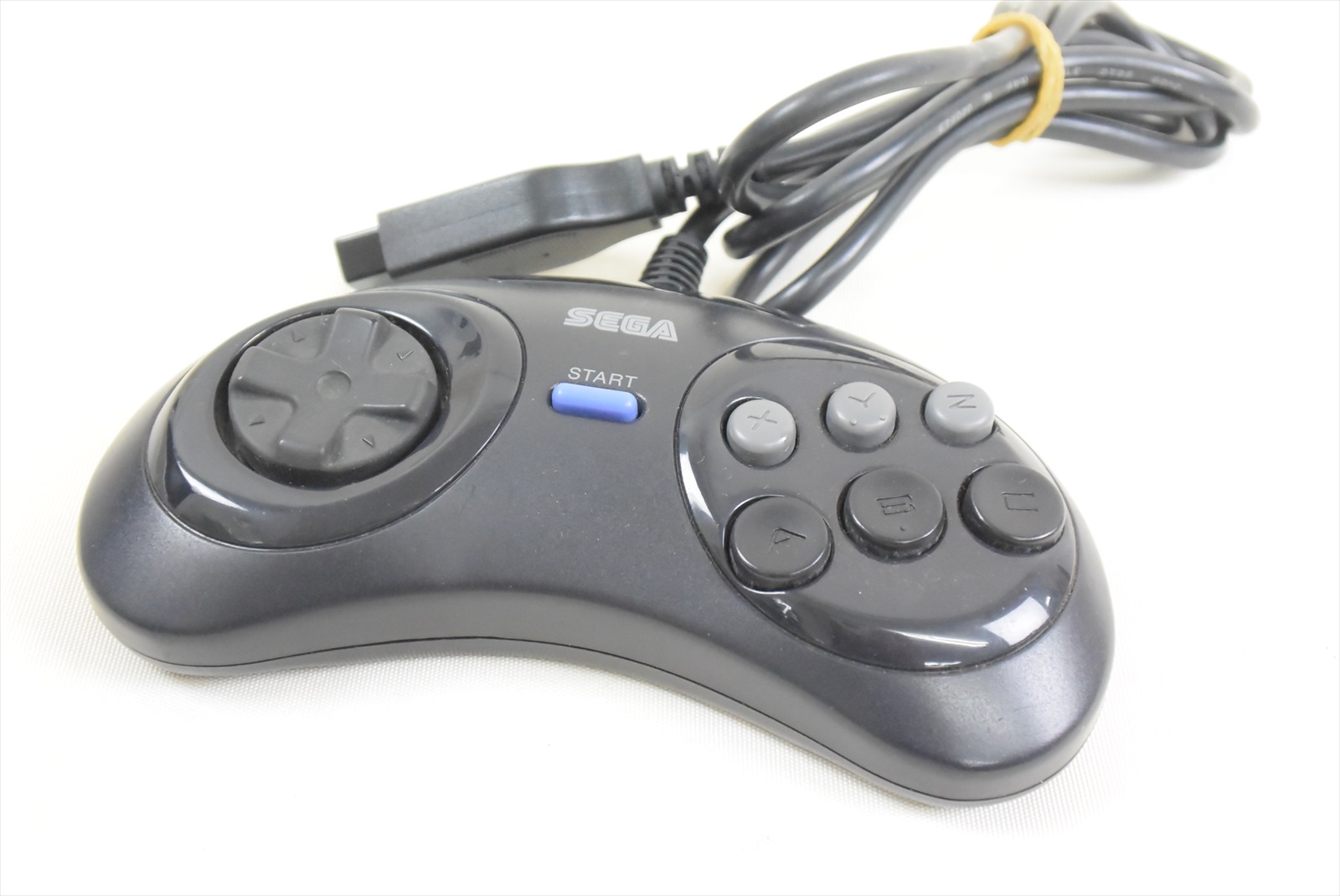 Quelle manette a le meilleur DESIGN ? - Page 3 18080908002